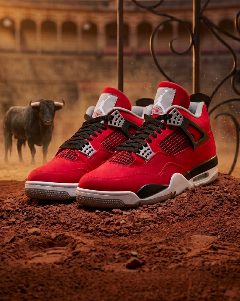 Air Jordan 4 "Toro Bravo"