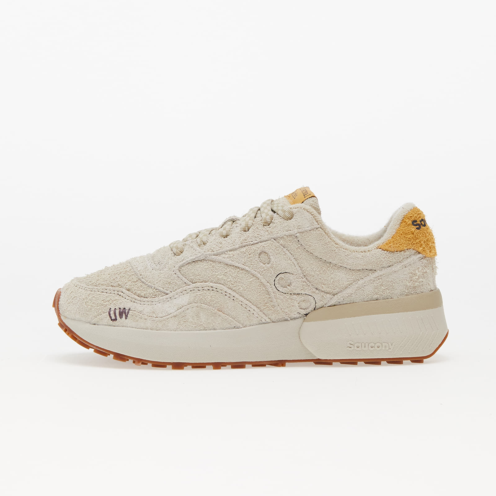 Saucony universal store