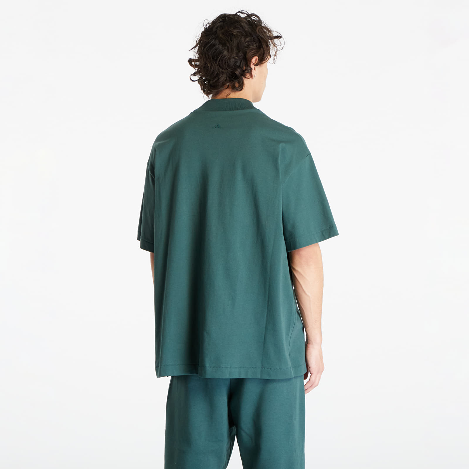T-shirts adidas Basketball Tee Mineral Green (IT4510) | Footshop