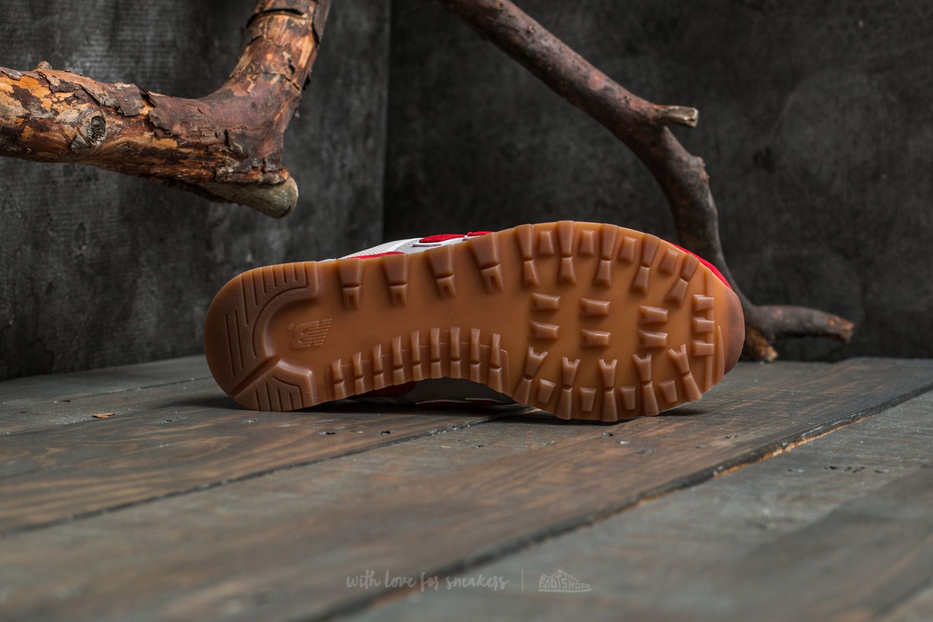 New balance store 574 red brown