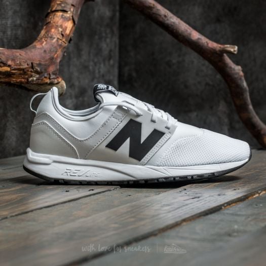 New balance 247 white and black top