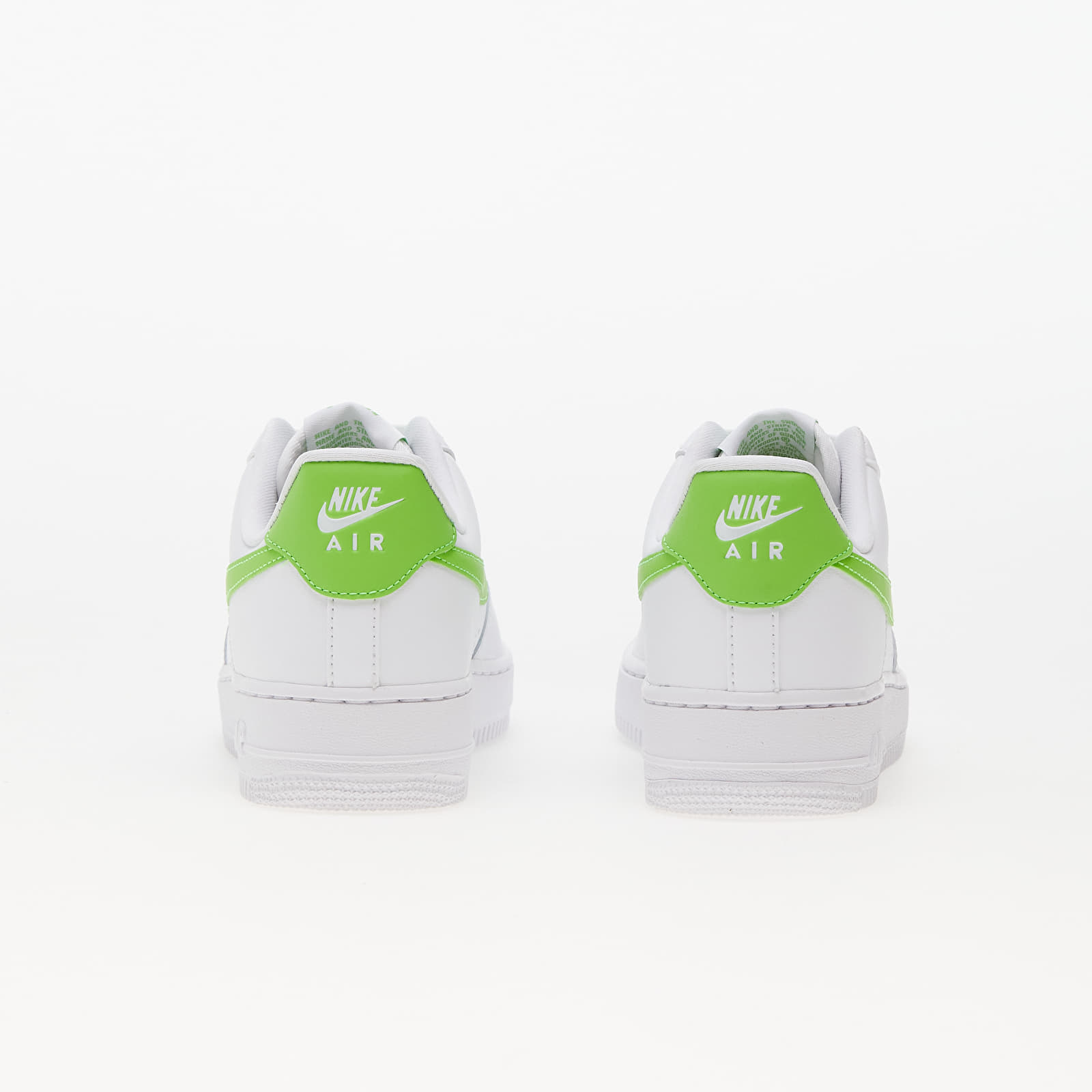 Încălțăminte și sneakerși pentru femei Nike W Air Force 1 '07 White/ Action Green
