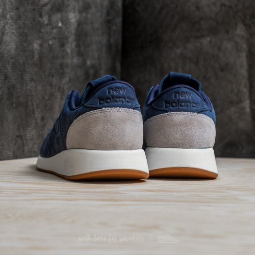 New Balance 420