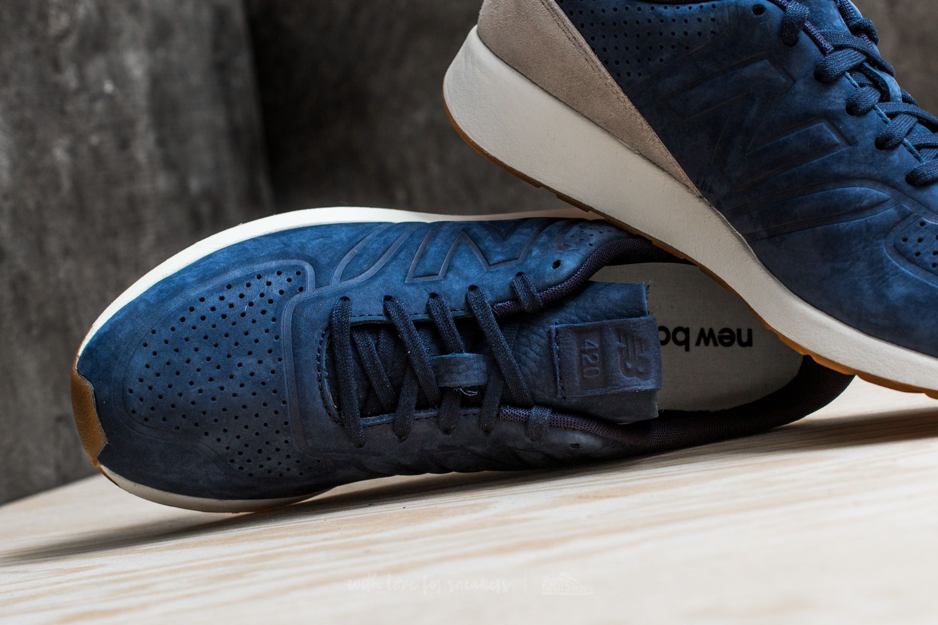 New balance 420 deconstructed hot sale
