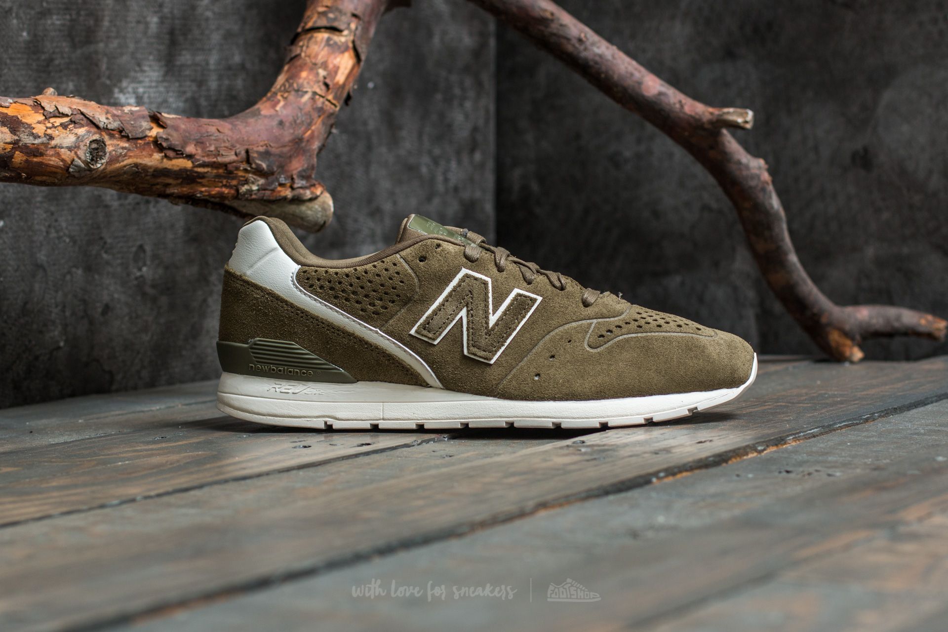 New balance 996 khaki on sale