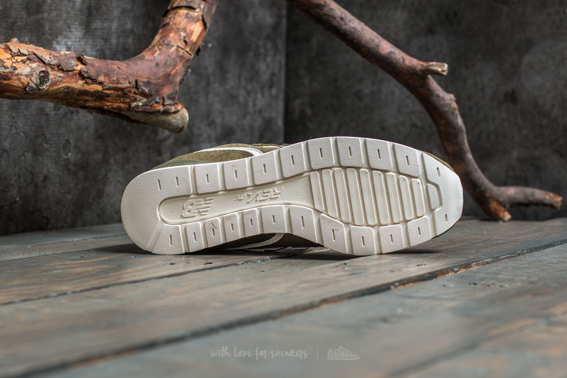New balance new arrivals wr996 khaki