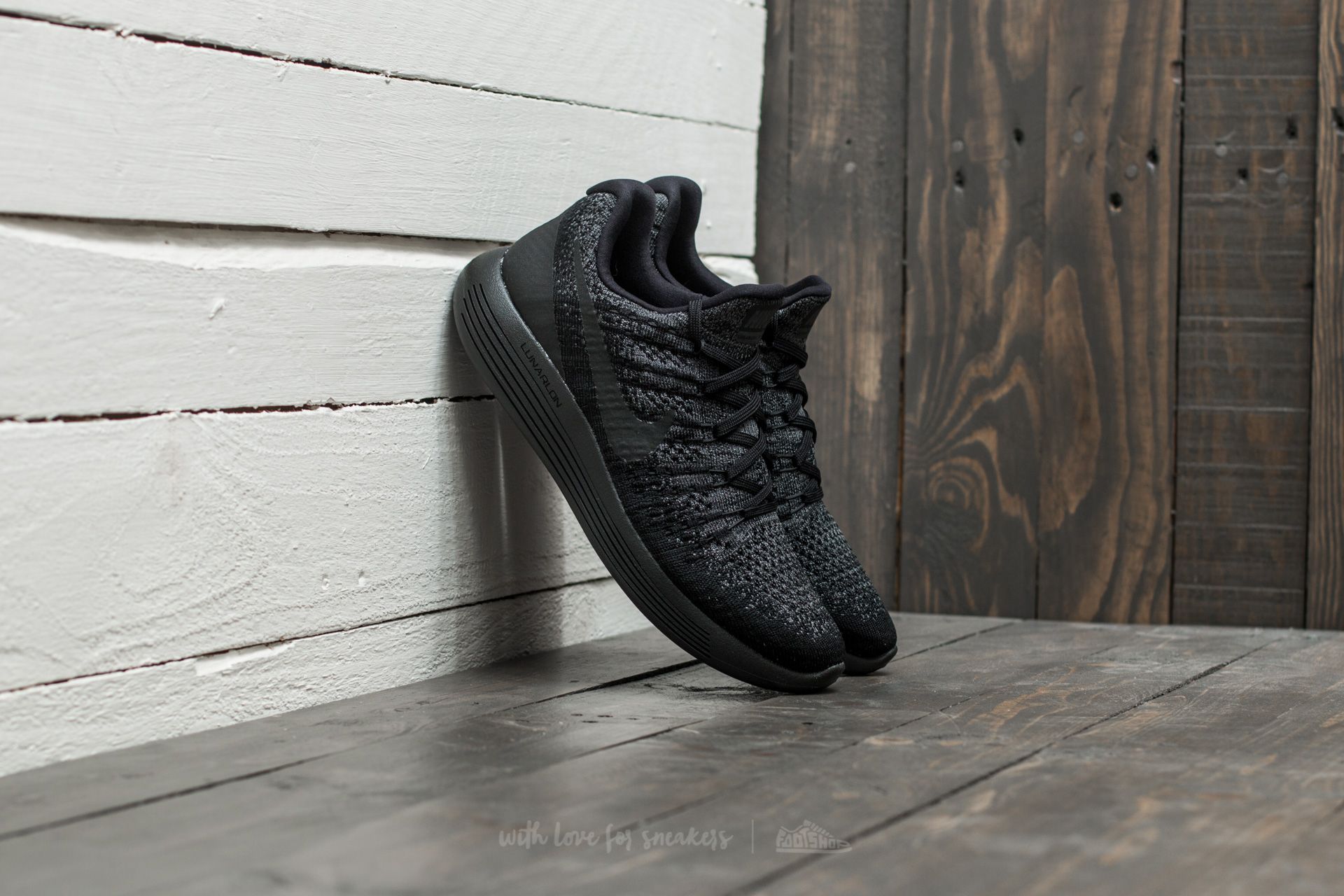 Buty damskie Nike Lunarepic Low Flyknit 2 W Black/ Black-Dark Grey