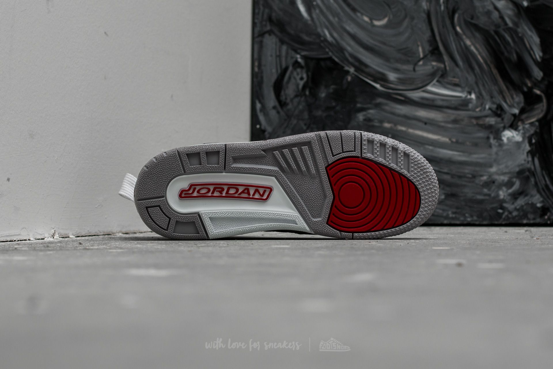Ženski čevlji Jordan Spizike BG White/ Varsity Red-Cement Grey
