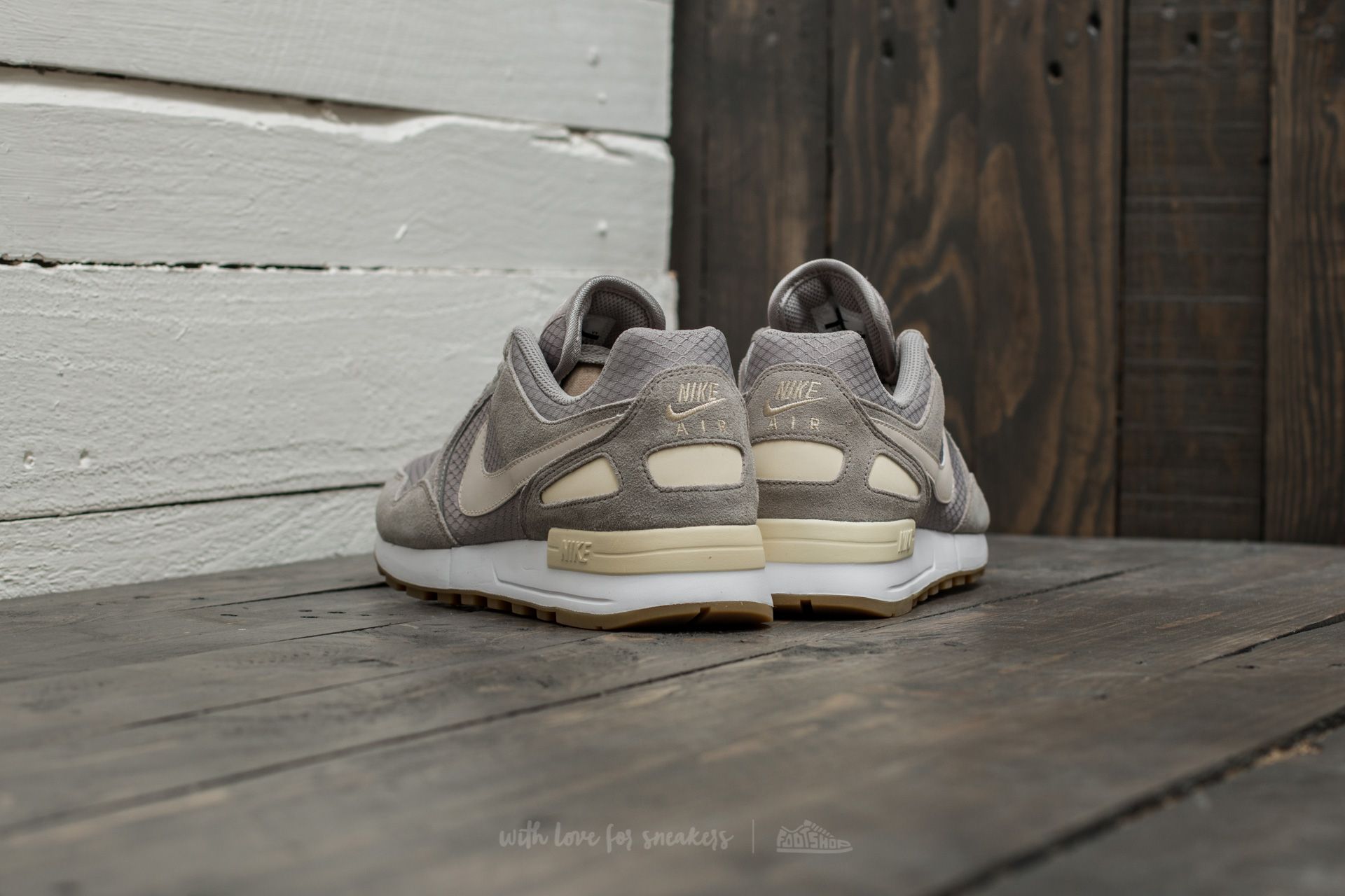 Nike air pegasus 89 desert sand store