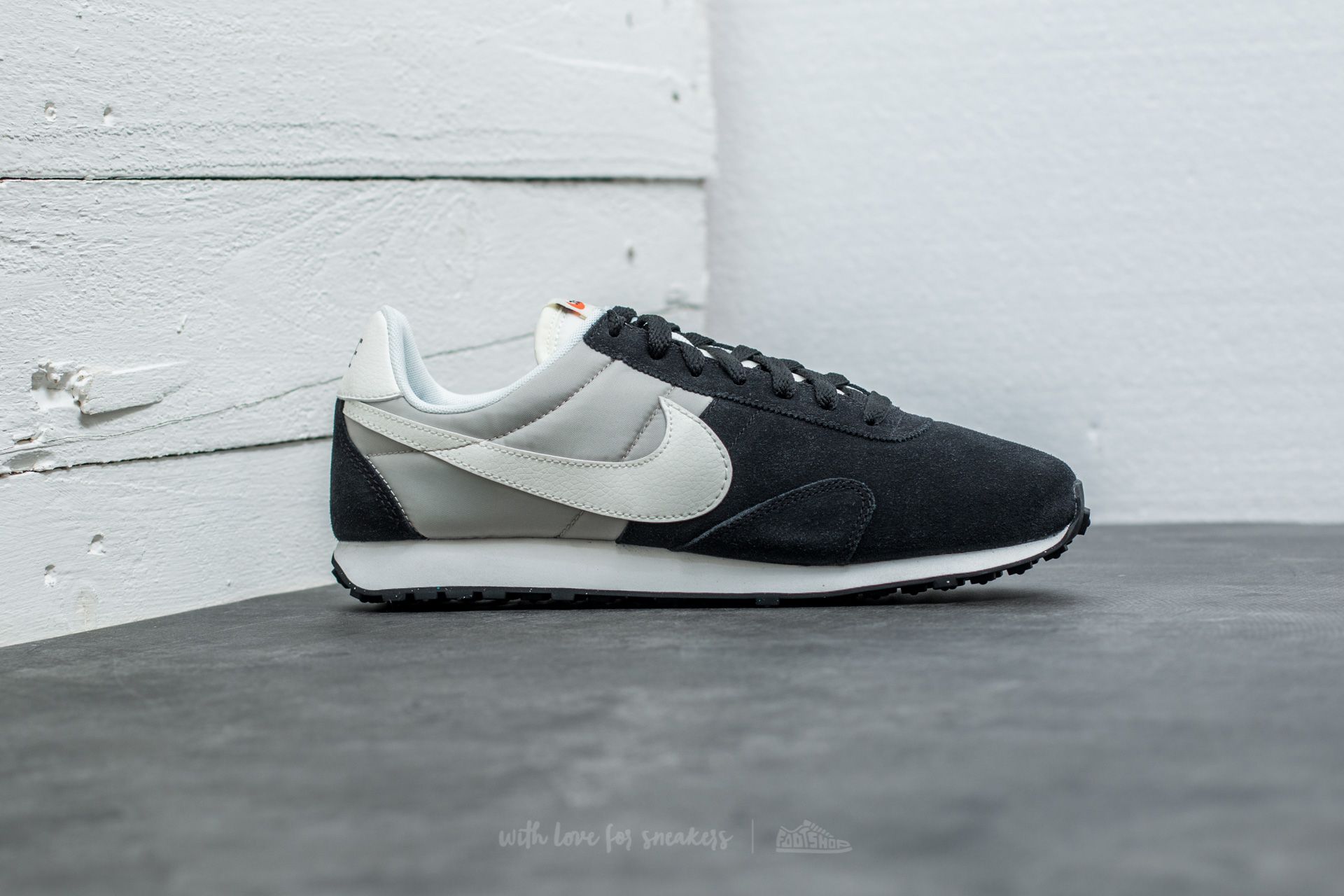 Zapatillas Hombre Nike Pre Montreal ´17 Black/ Sail-Pale Grey-Sail