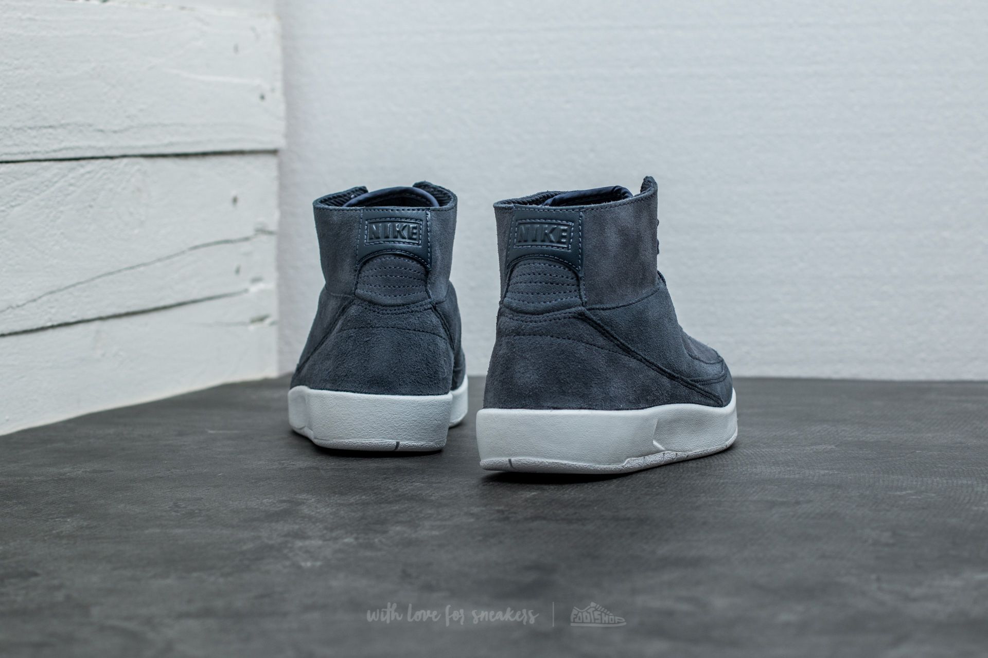 Jordan 2 retro decon thunder blue sales