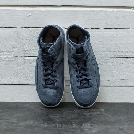 Suede jordan 2 deals