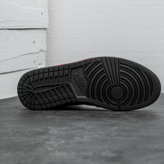 Men s shoes Jordan 1 Flight 5 Gym Red Black Footshop