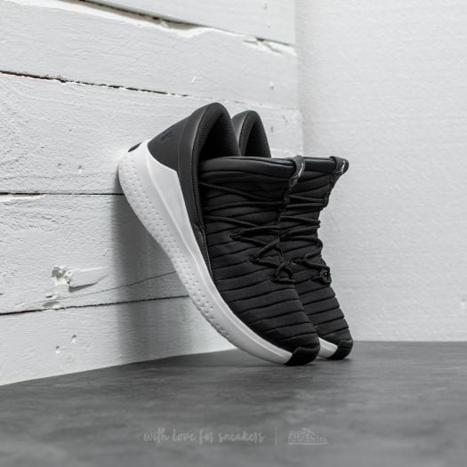 Jordan flight hotsell luxe black