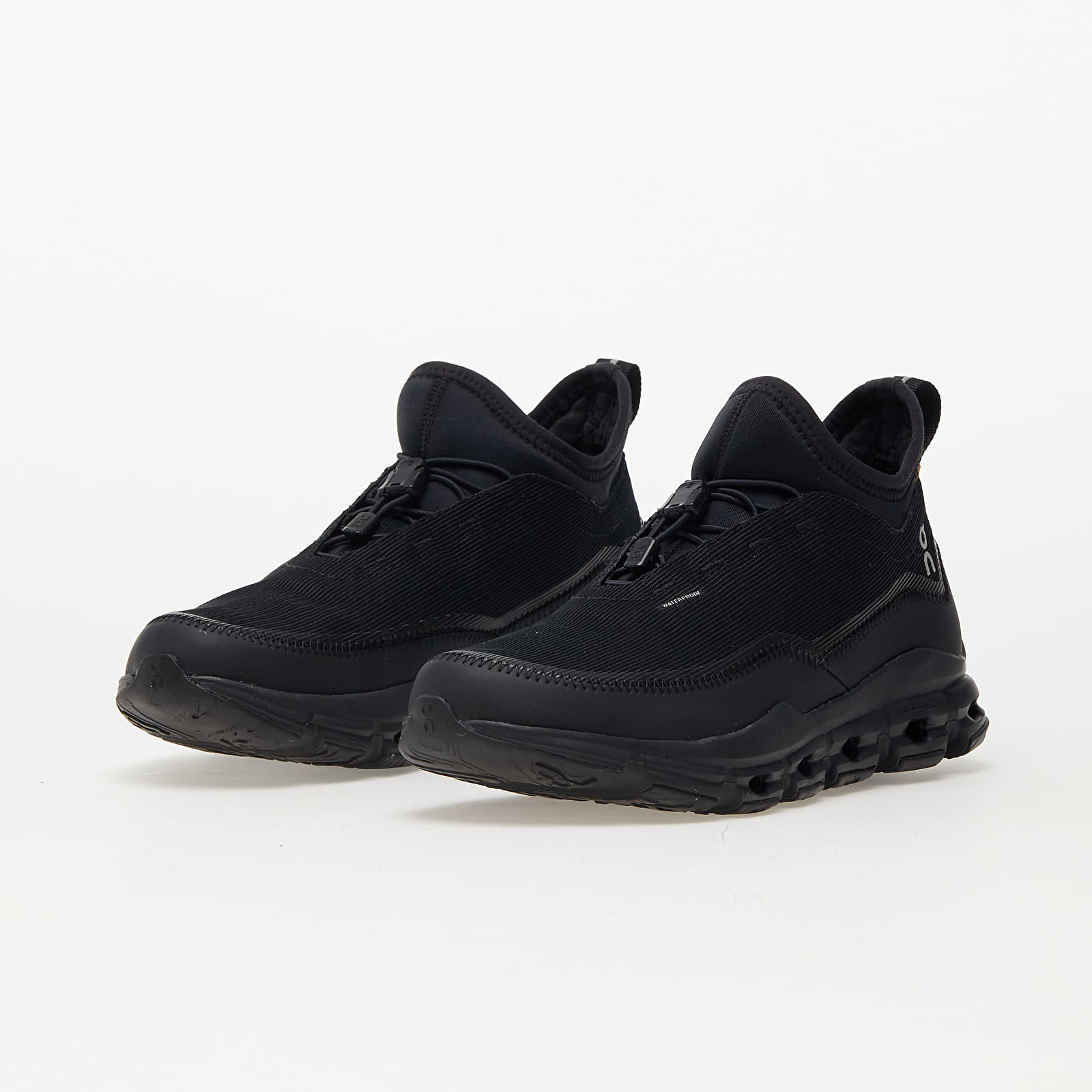 Încălțăminte și sneakerși pentru femei On W Cloudaway Waterproof Suma All Black