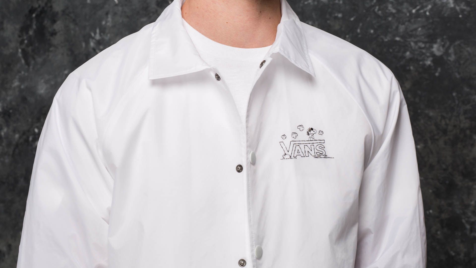 Vans on sale snoopy jacket