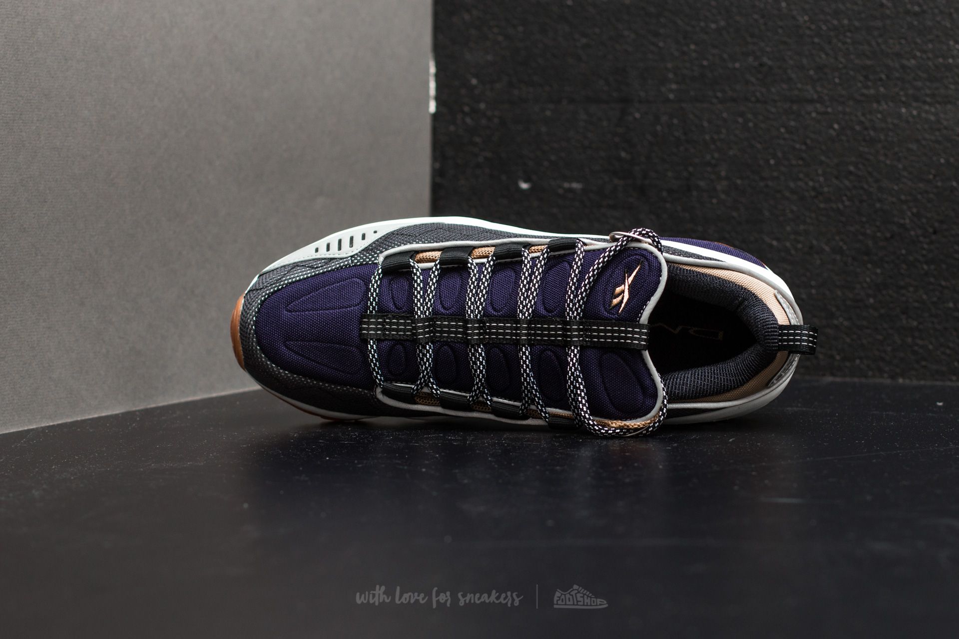 Moški čevlji Reebok DMX Run 10 Black/ White/ Tweed Brown