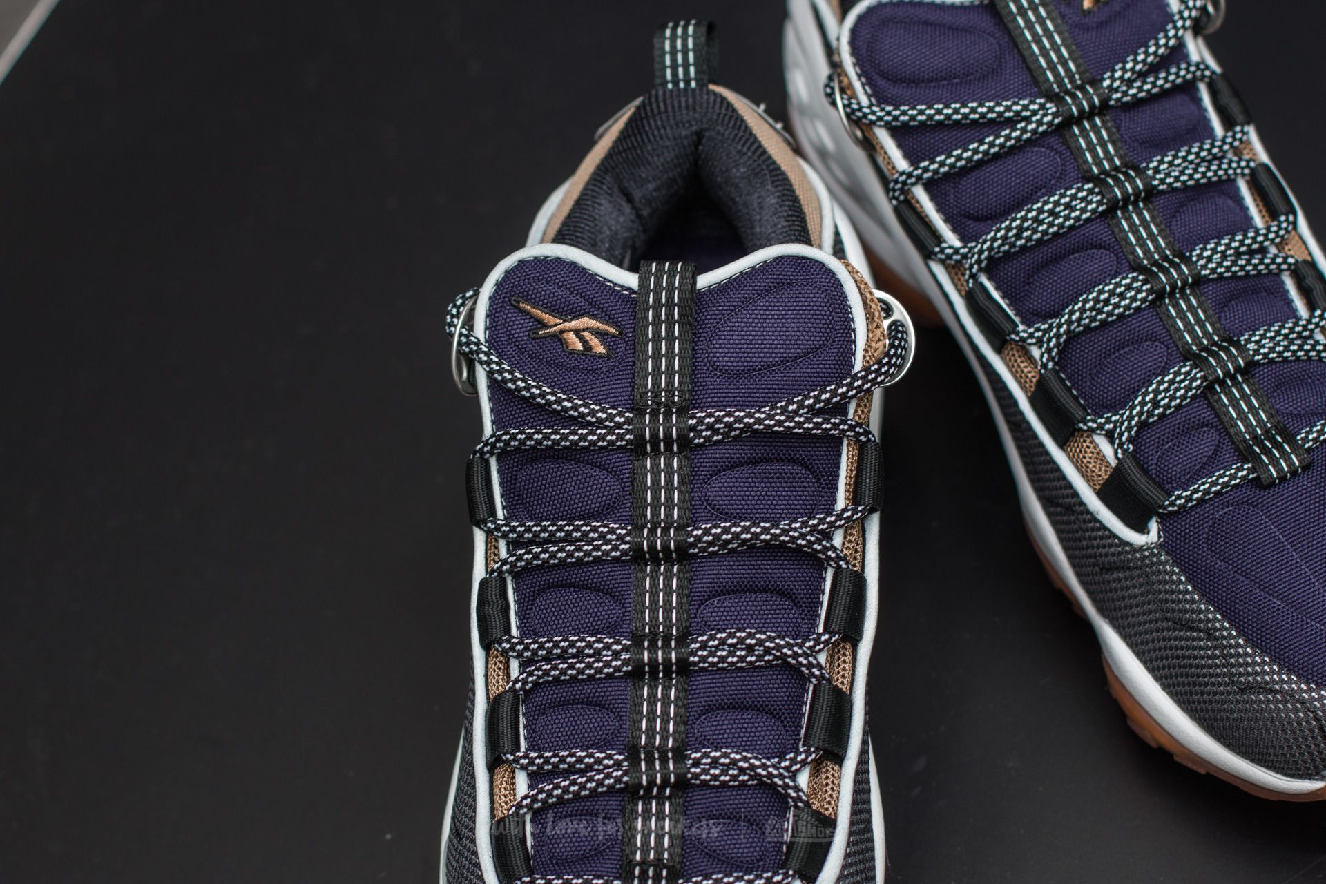 Moški čevlji Reebok DMX Run 10 Black/ White/ Tweed Brown