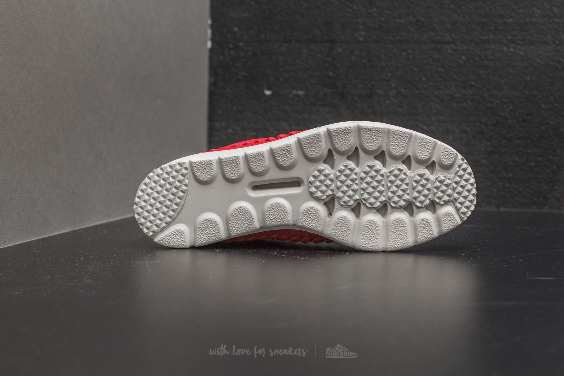 Zapatillas Hombre Nike Mayfly Woven Gym Red/ LT Orewood Brown-Black