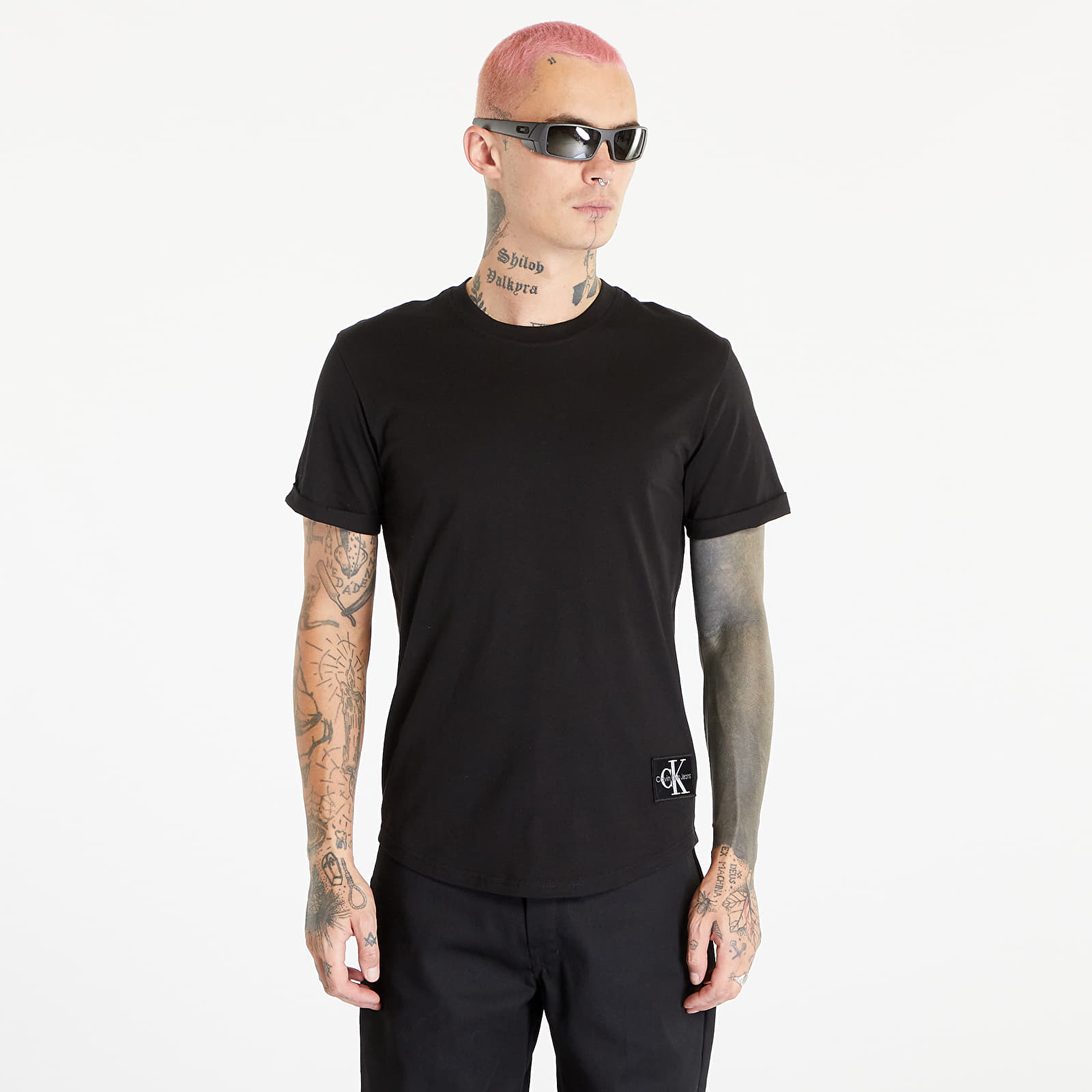 Levně Calvin Klein Jeans Badge Turn Up Short Sleeve T-Shirt Black