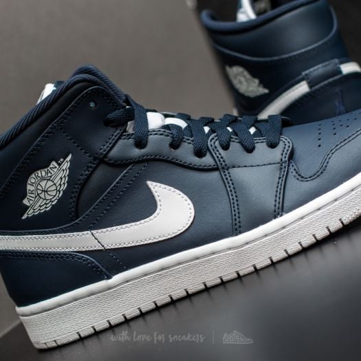 Men s shoes Air Jordan 1 Mid Obsidian White White Footshop
