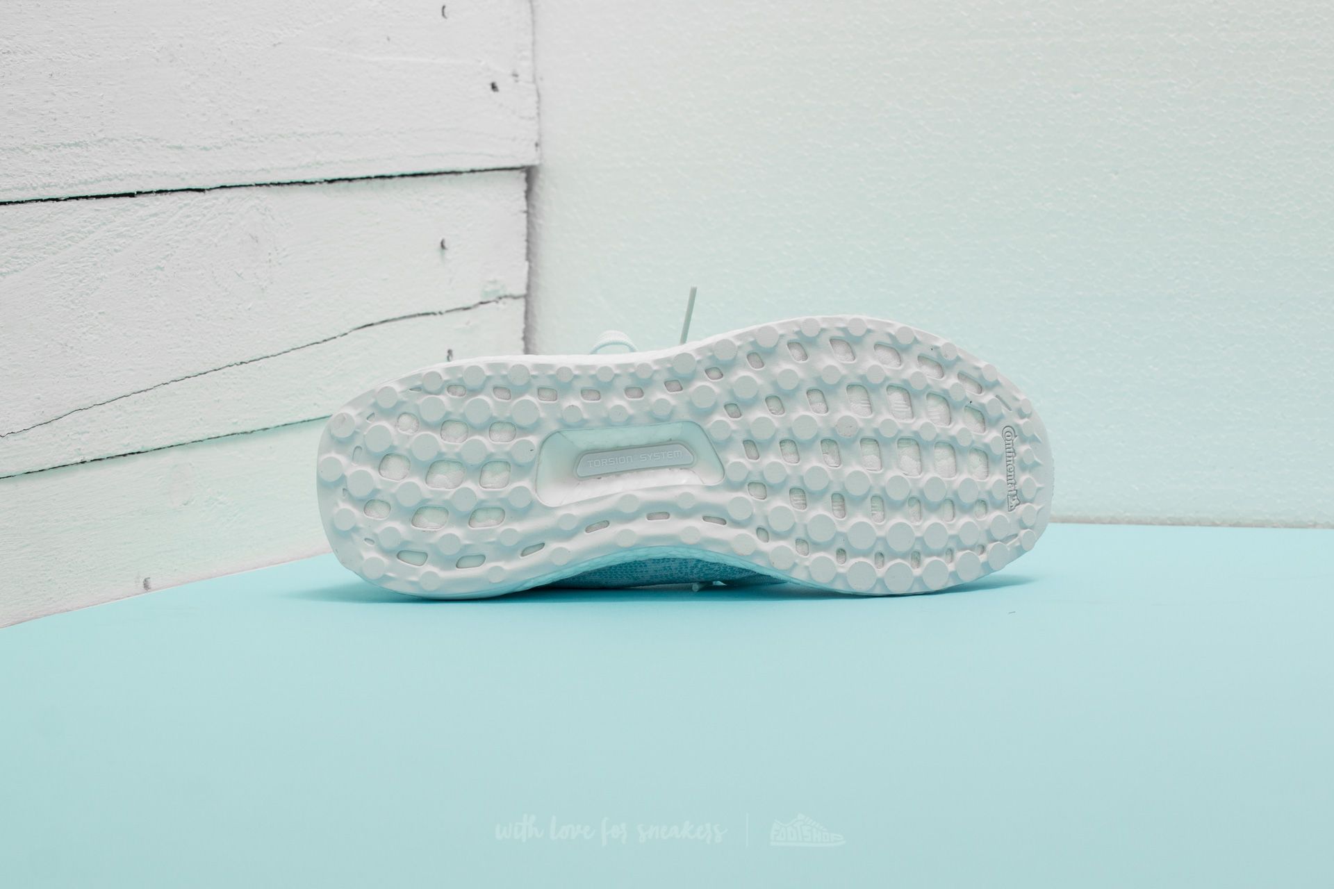 Adidas ultra boost uncaged parley icey blue/white sale