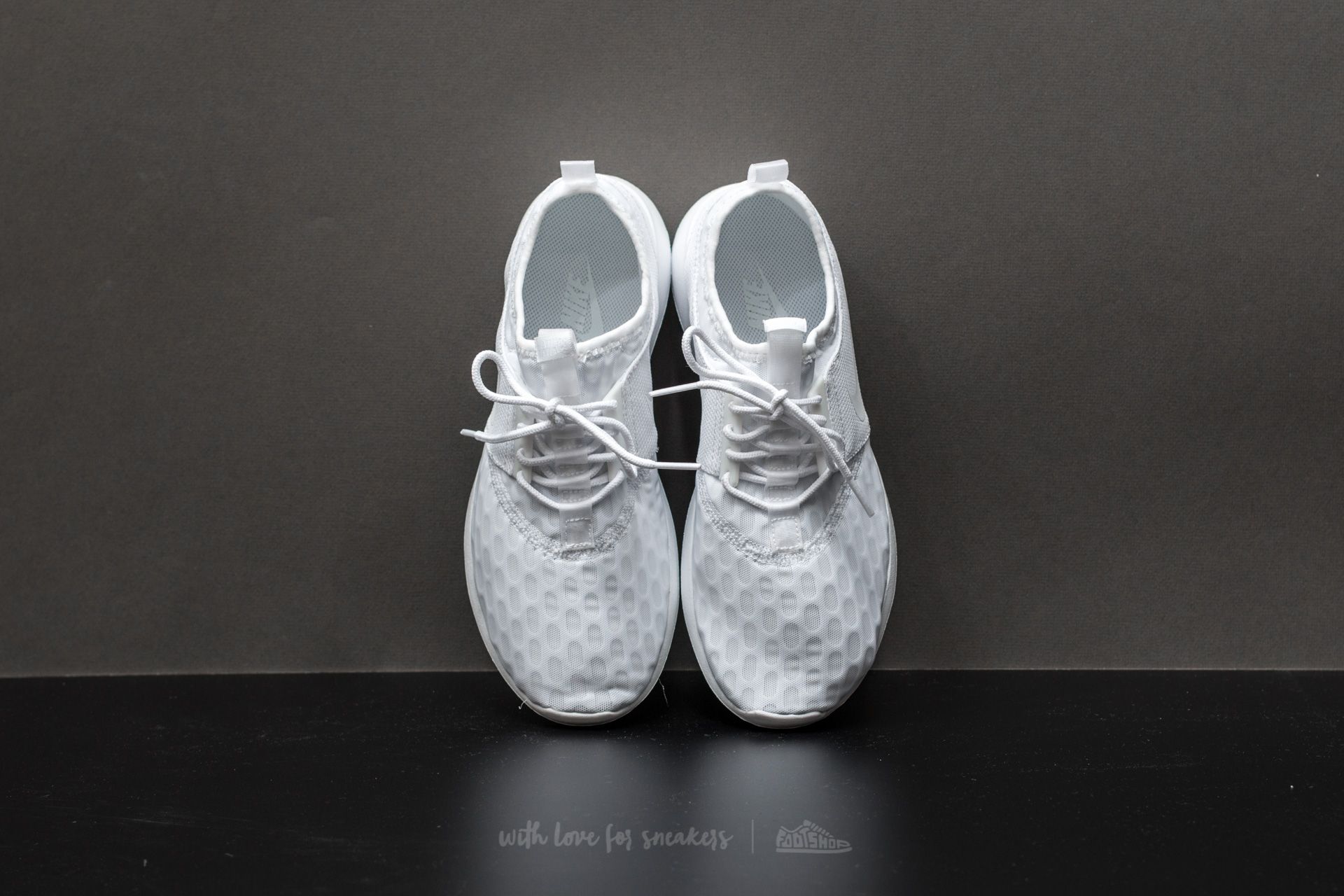 Nike juvenate blancas mujer discount