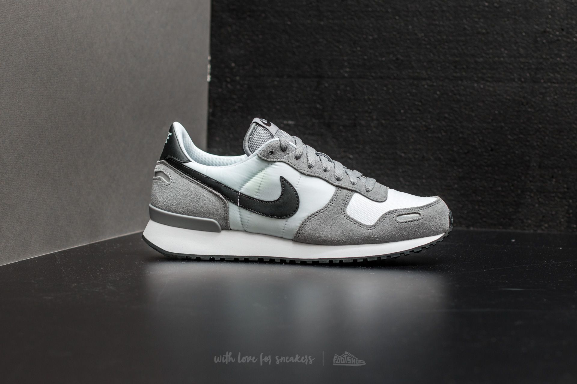 Nike vrtx cheap