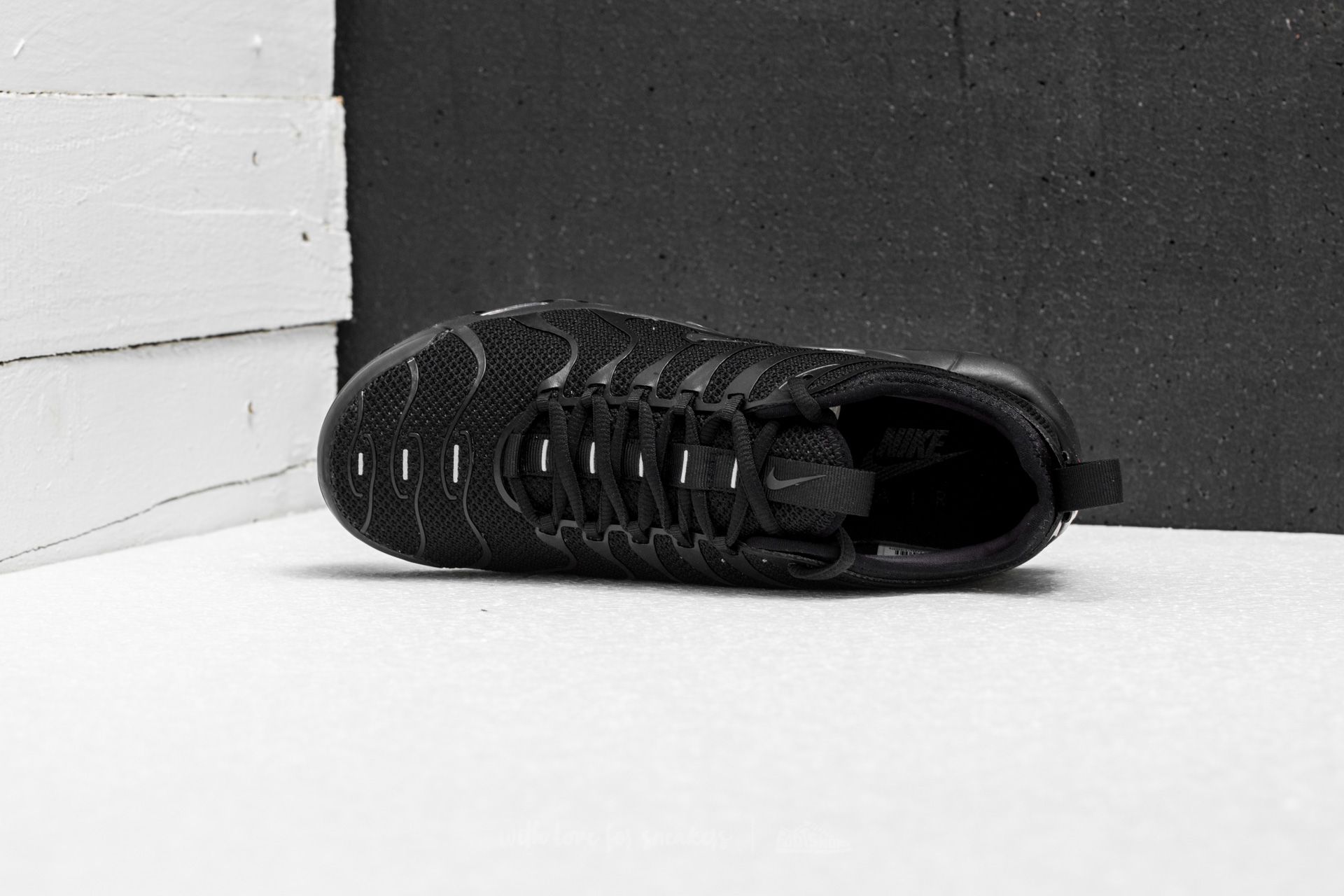 Men s shoes Nike Air Max Plus TN Ultra Black Anthracite Black