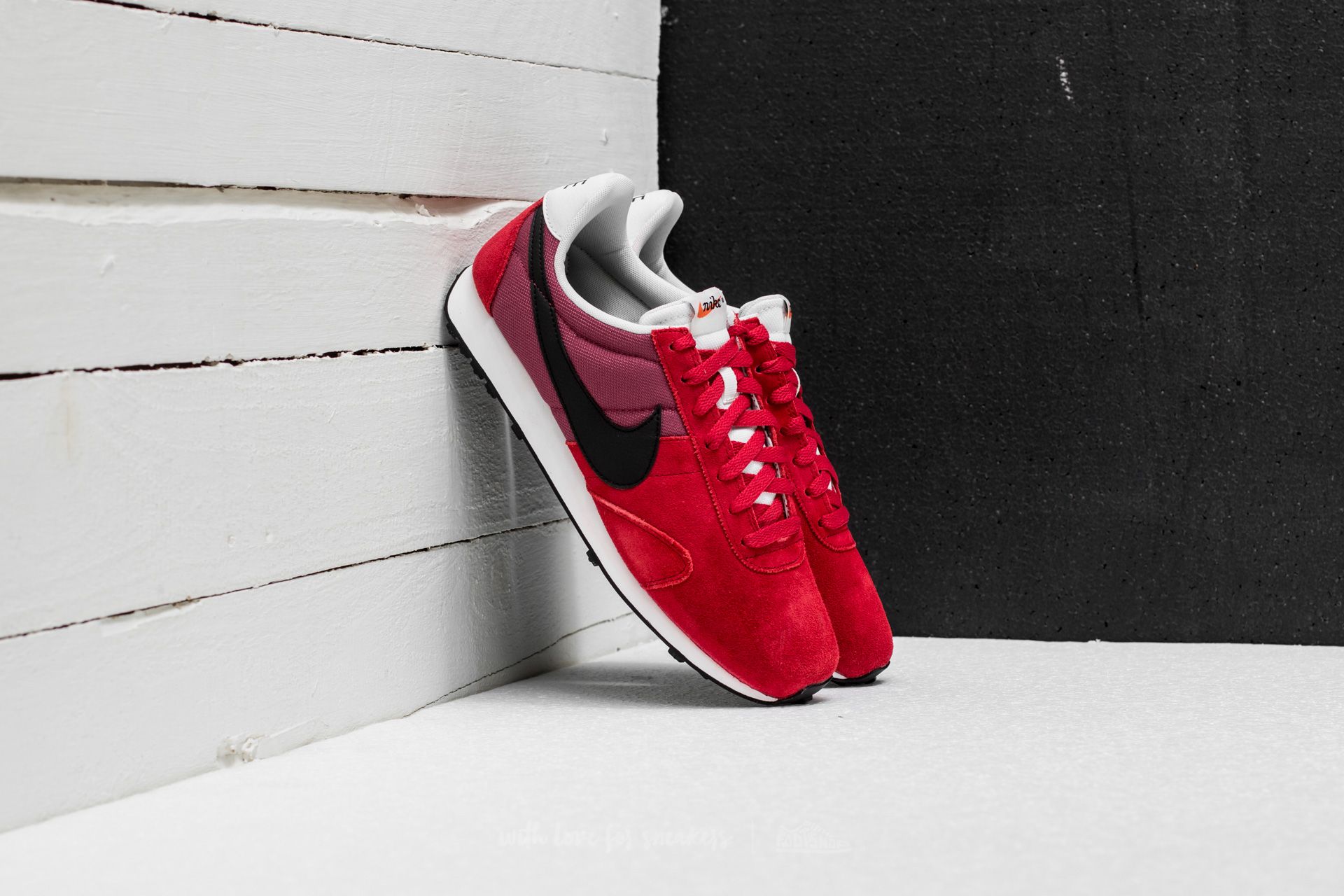 Herren Sneaker und Schuhe Nike Pre Montreal '17 Gym Red/ Black-Port-Off White