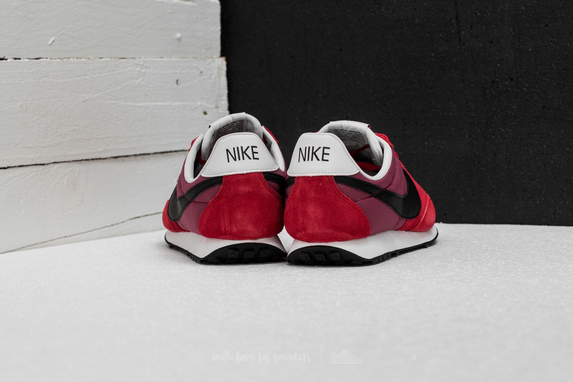 Herren Sneaker und Schuhe Nike Pre Montreal '17 Gym Red/ Black-Port-Off White
