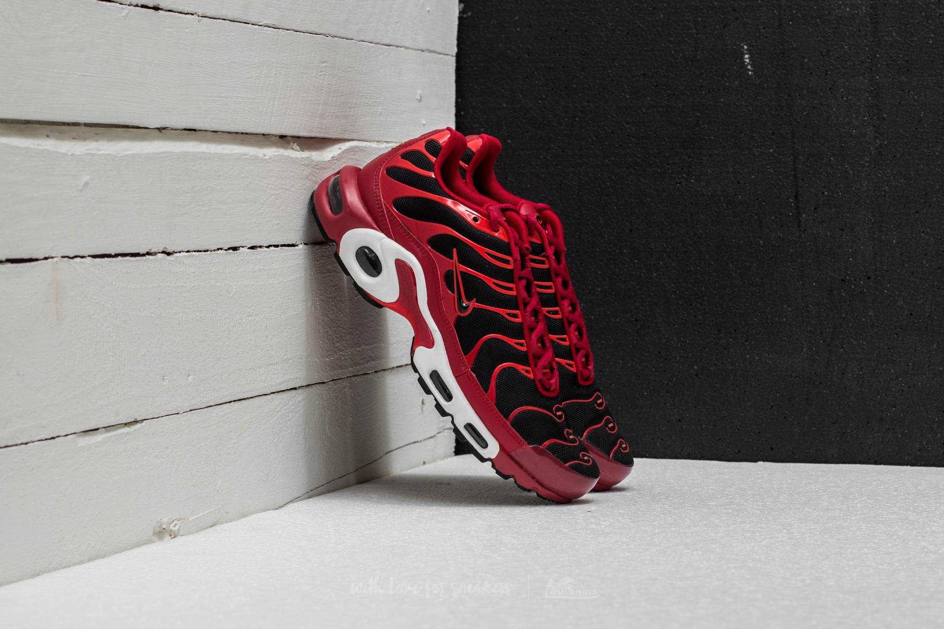 Men's shoes Nike Air Max Plus Tough Red/ Black-Chile Red