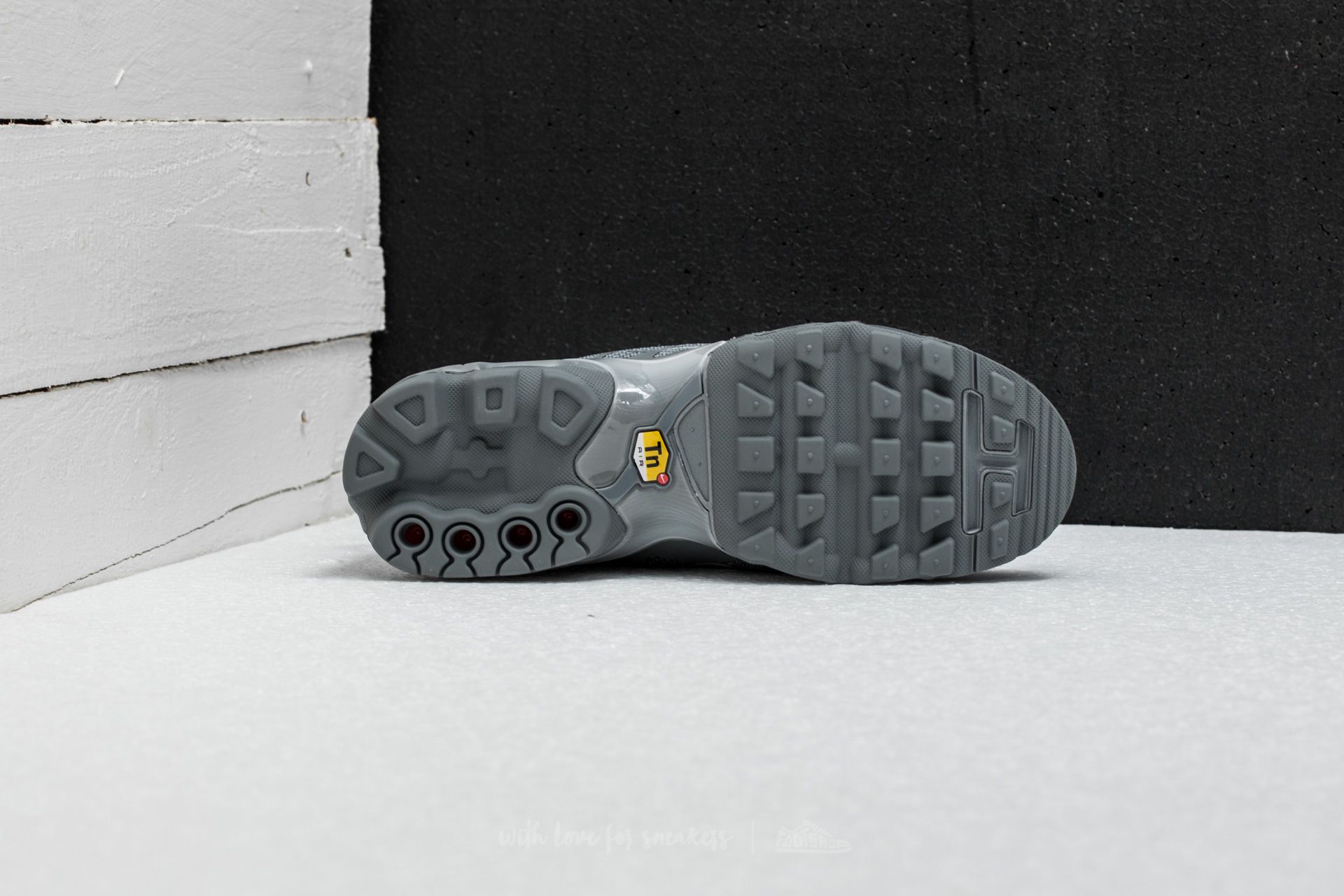 Air max plus tn ultra cool grey/ wolf grey-cool grey sale