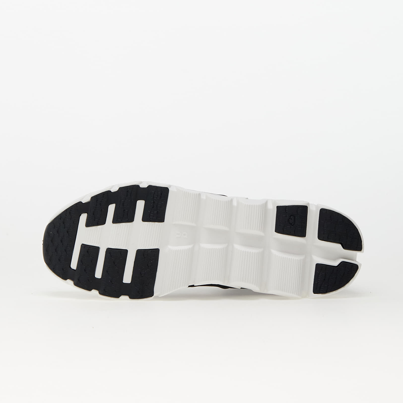 Männer On M Cloudflow 4 Black/ White