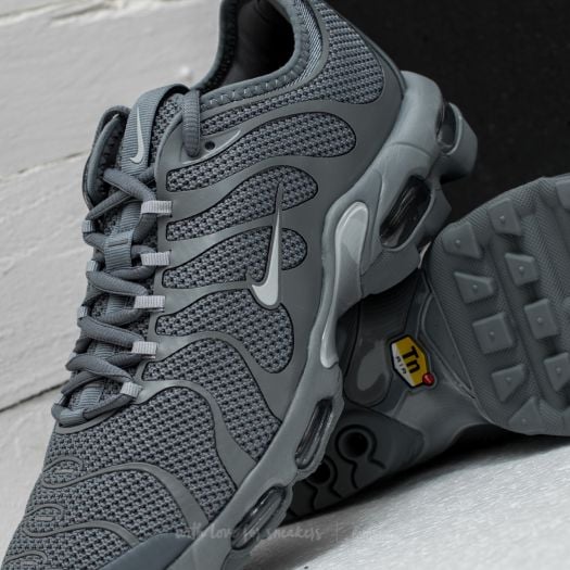 Nike air max plus tn ultra cool grey hotsell