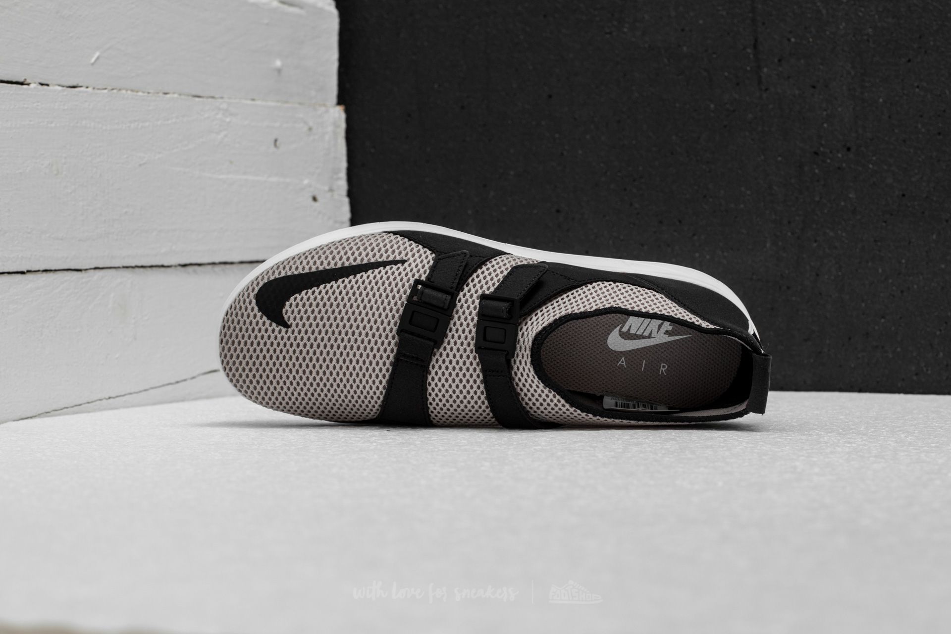Pánske tenisky a topánky Nike Air Sockracer SE Cobblestone/ Black-White-Volt