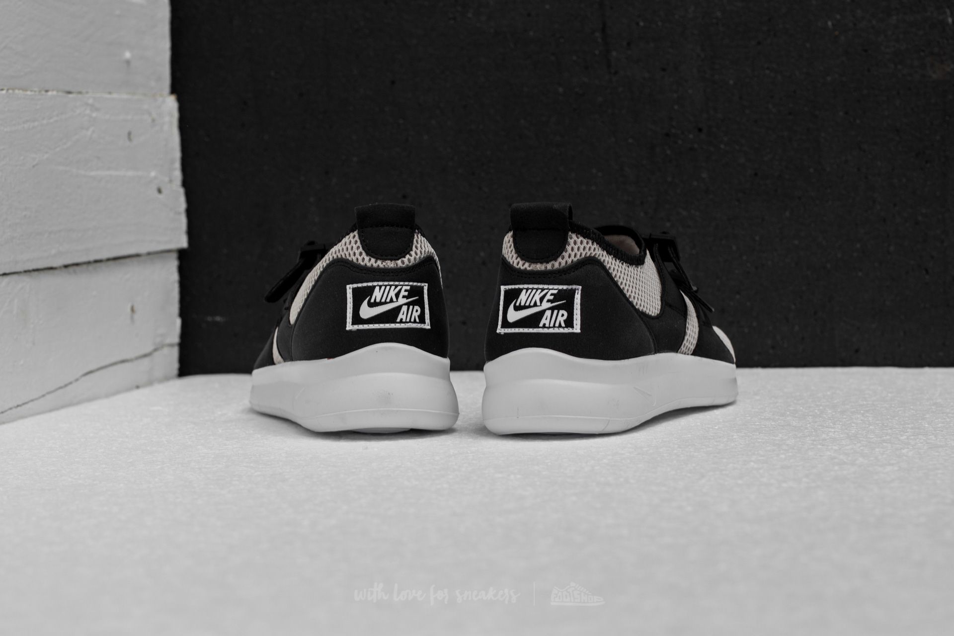 Pánske tenisky a topánky Nike Air Sockracer SE Cobblestone/ Black-White-Volt