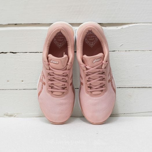 Asics women's fuzex rush sand 2025