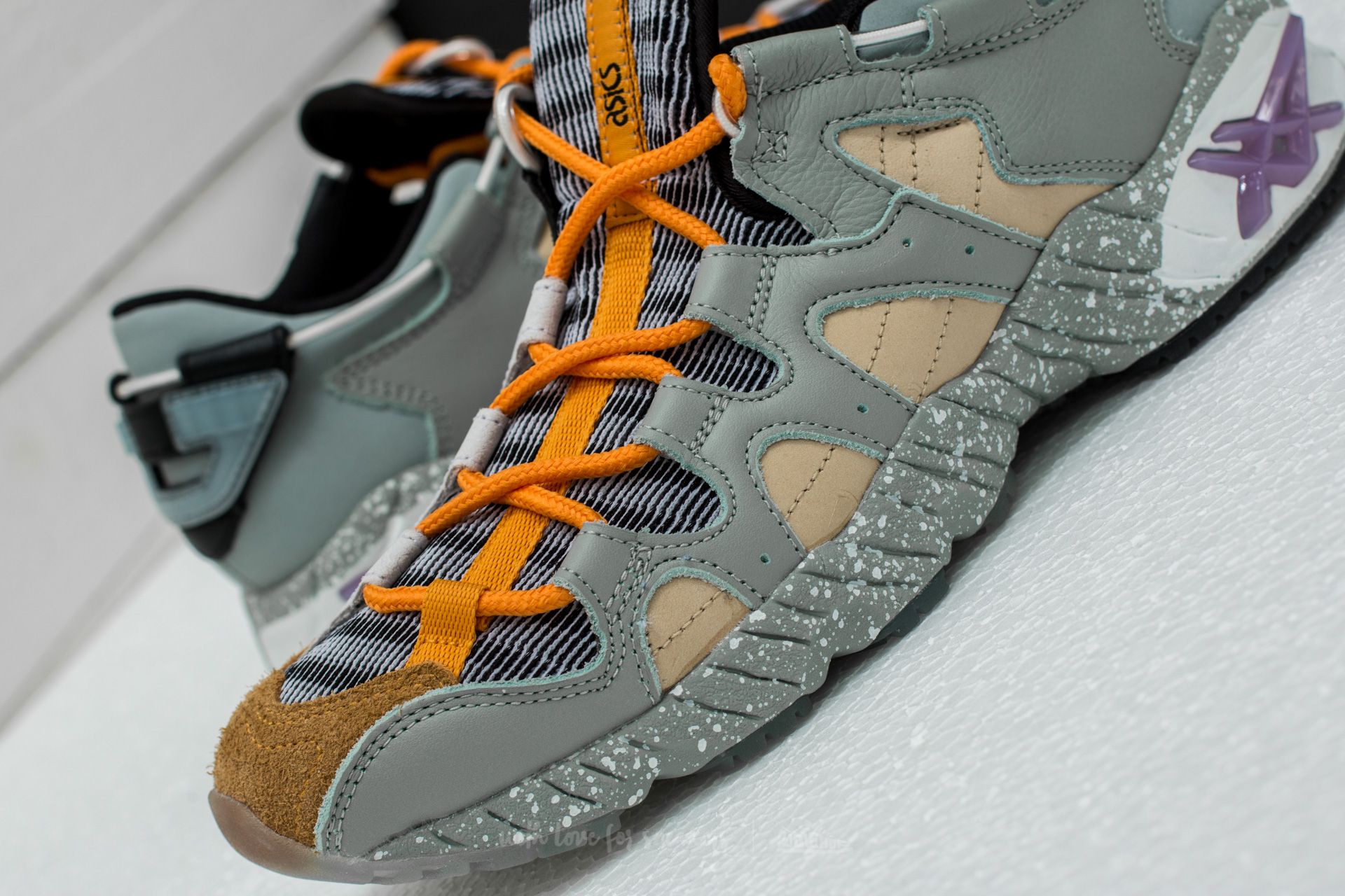 Asics bodega discount