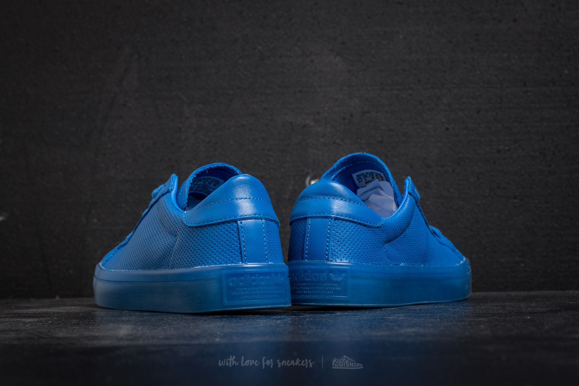 Adidas originals court vantage tactile blue outlet