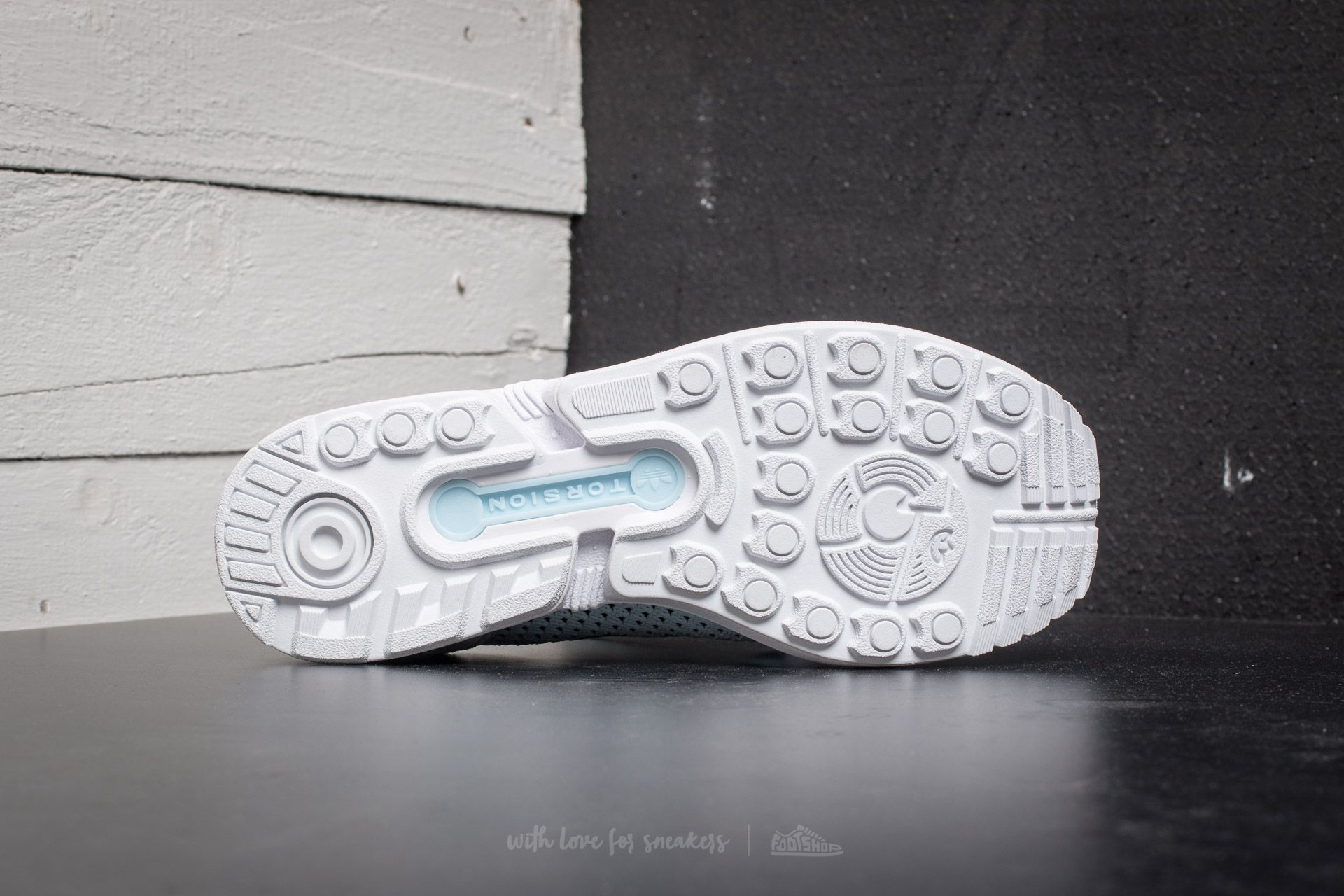 Vīriešu apavi adidas ZX Flux Primeknit Ice Blue/ Ice Blue/ Core Black