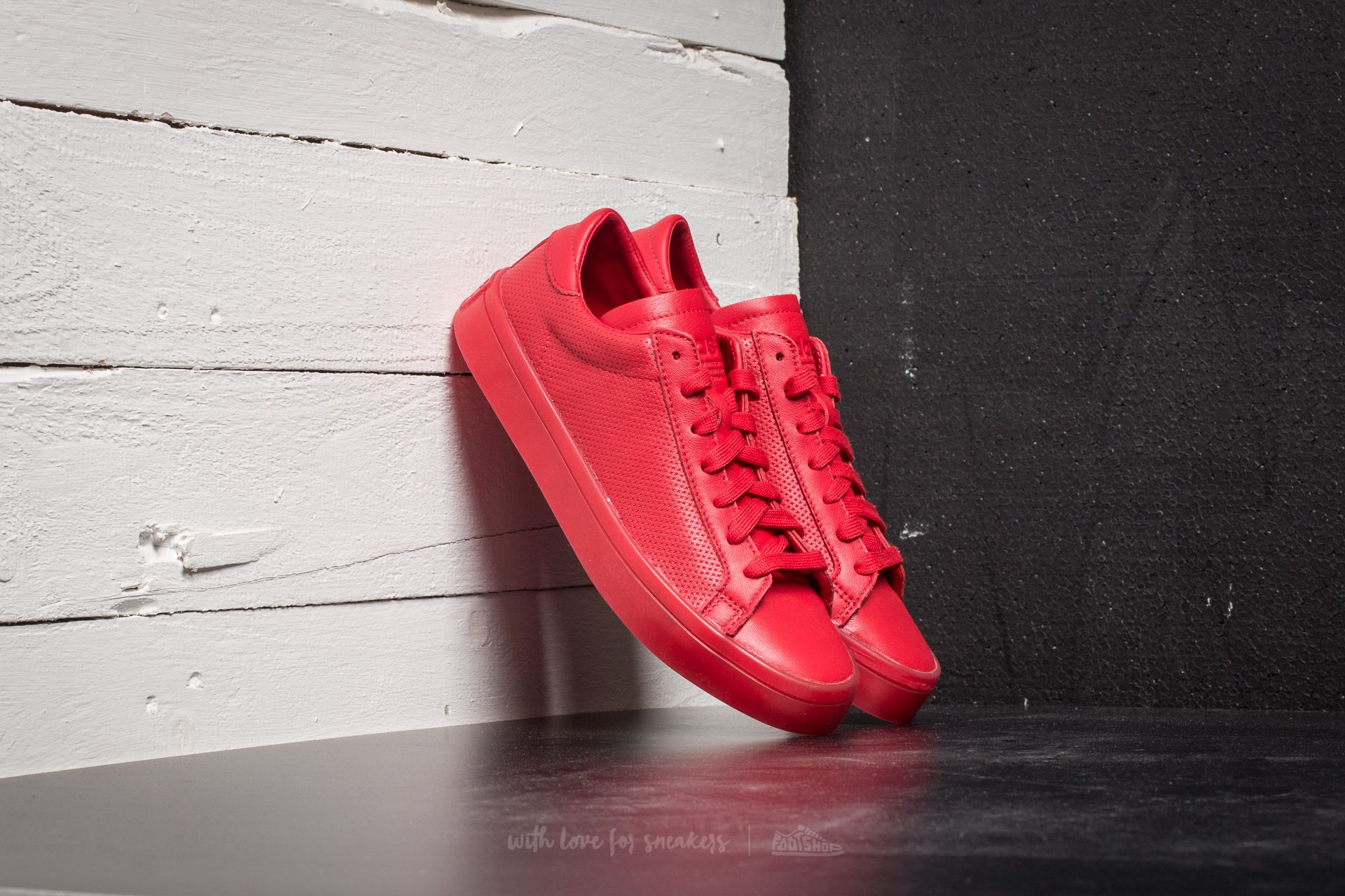Adidas adicolor 2025 court vantage
