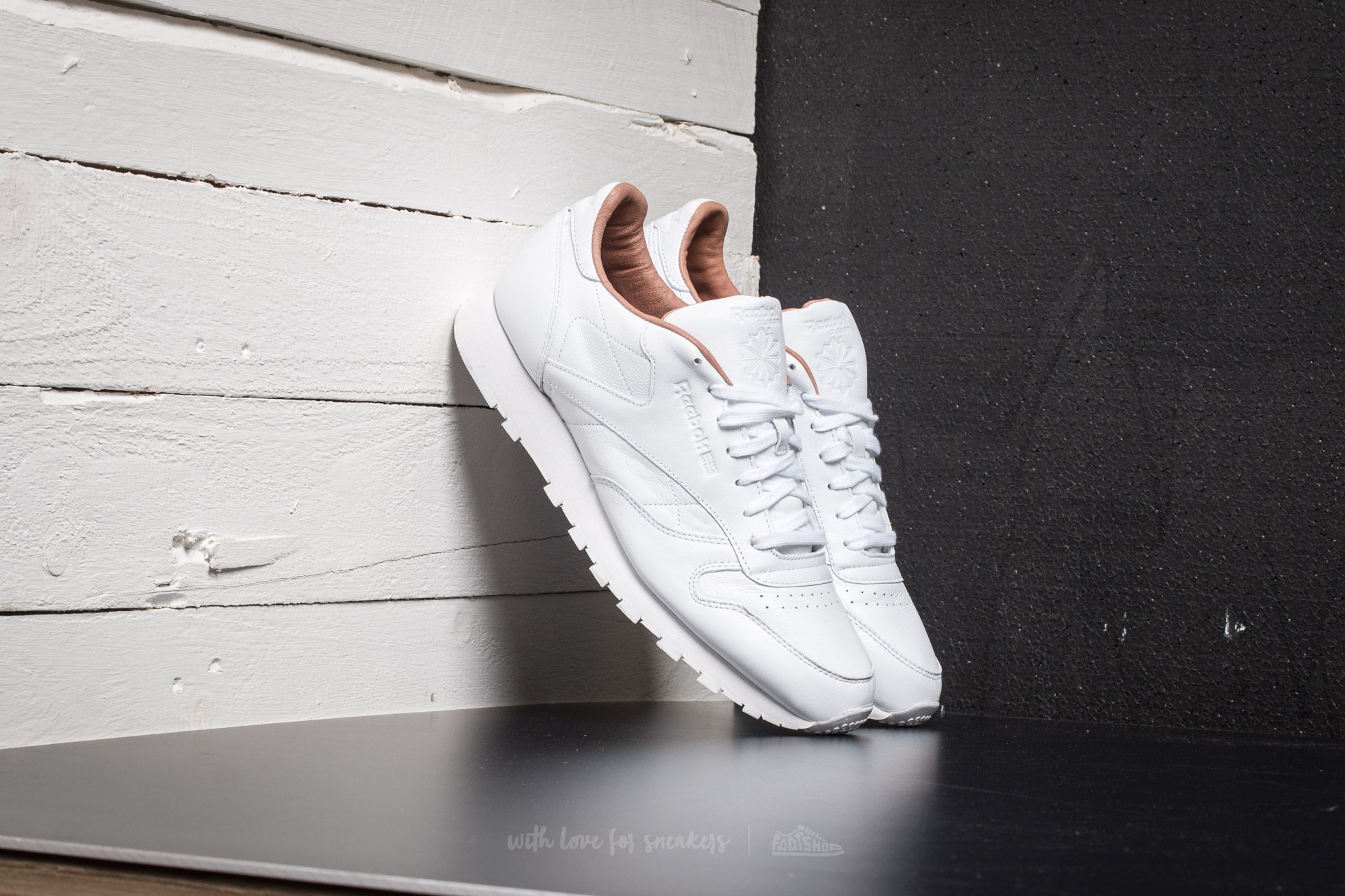 Pánské tenisky a boty Reebok Classic Leather PN White