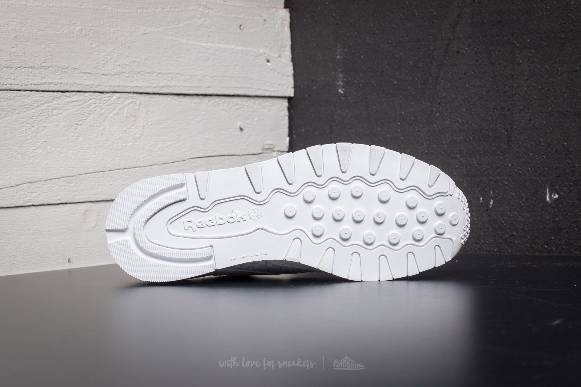 Pánské tenisky a boty Reebok Classic Leather PN White