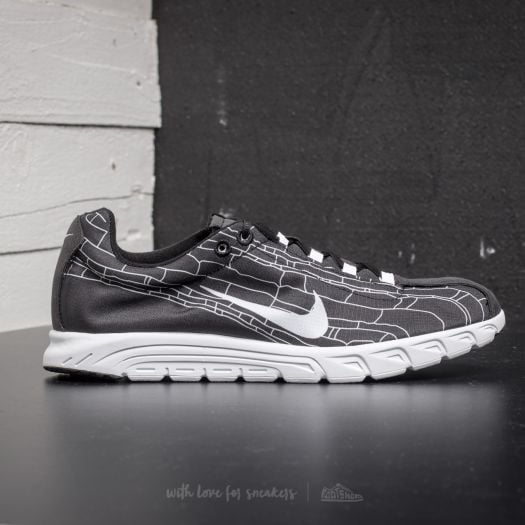 Nike mayfly black and white top