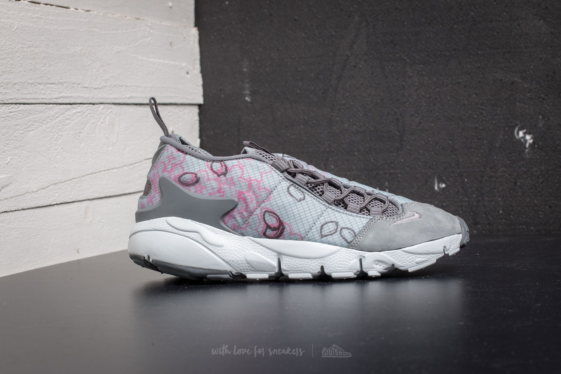 Footscape sakura 2025