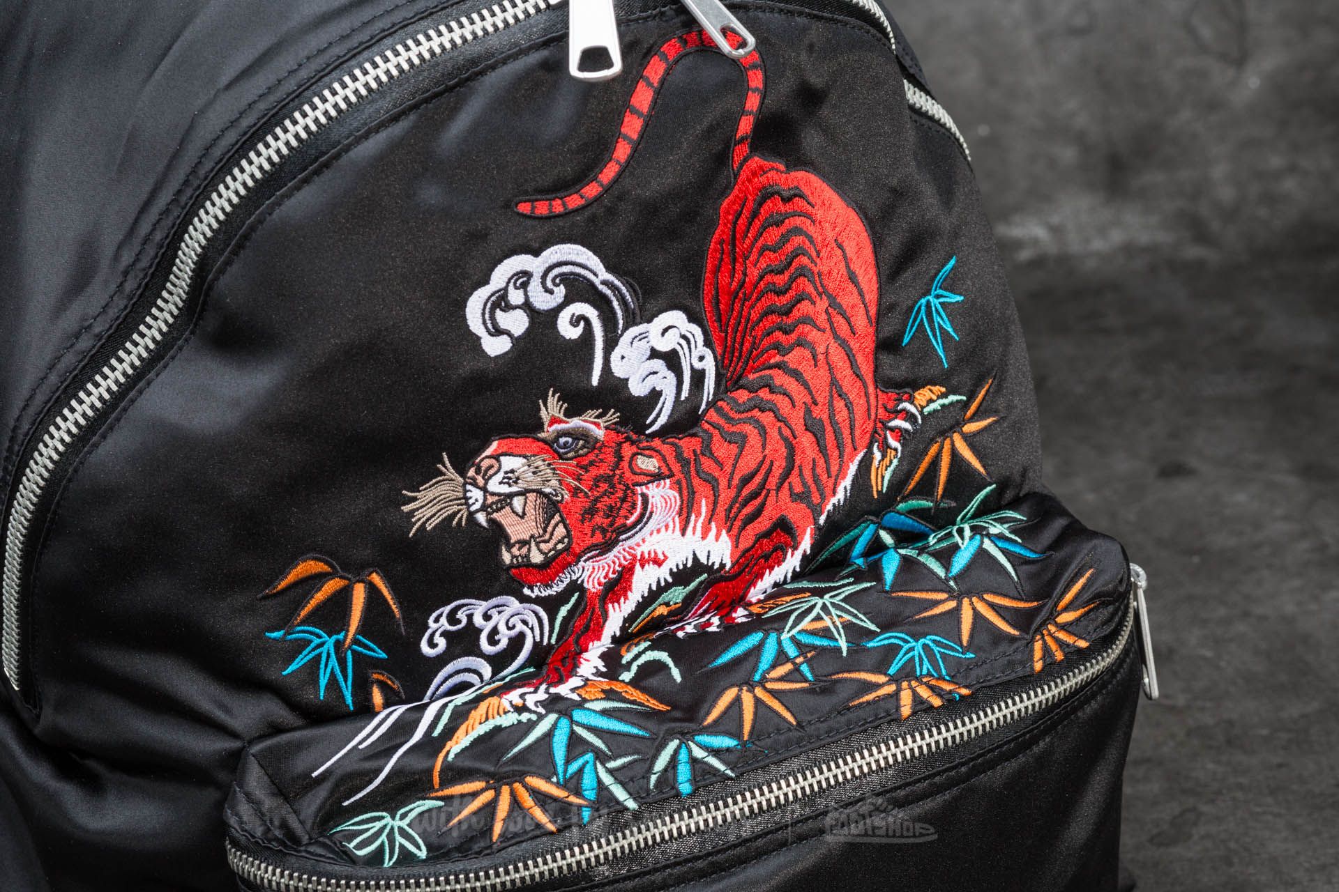 Eastpak busy tiger outlet