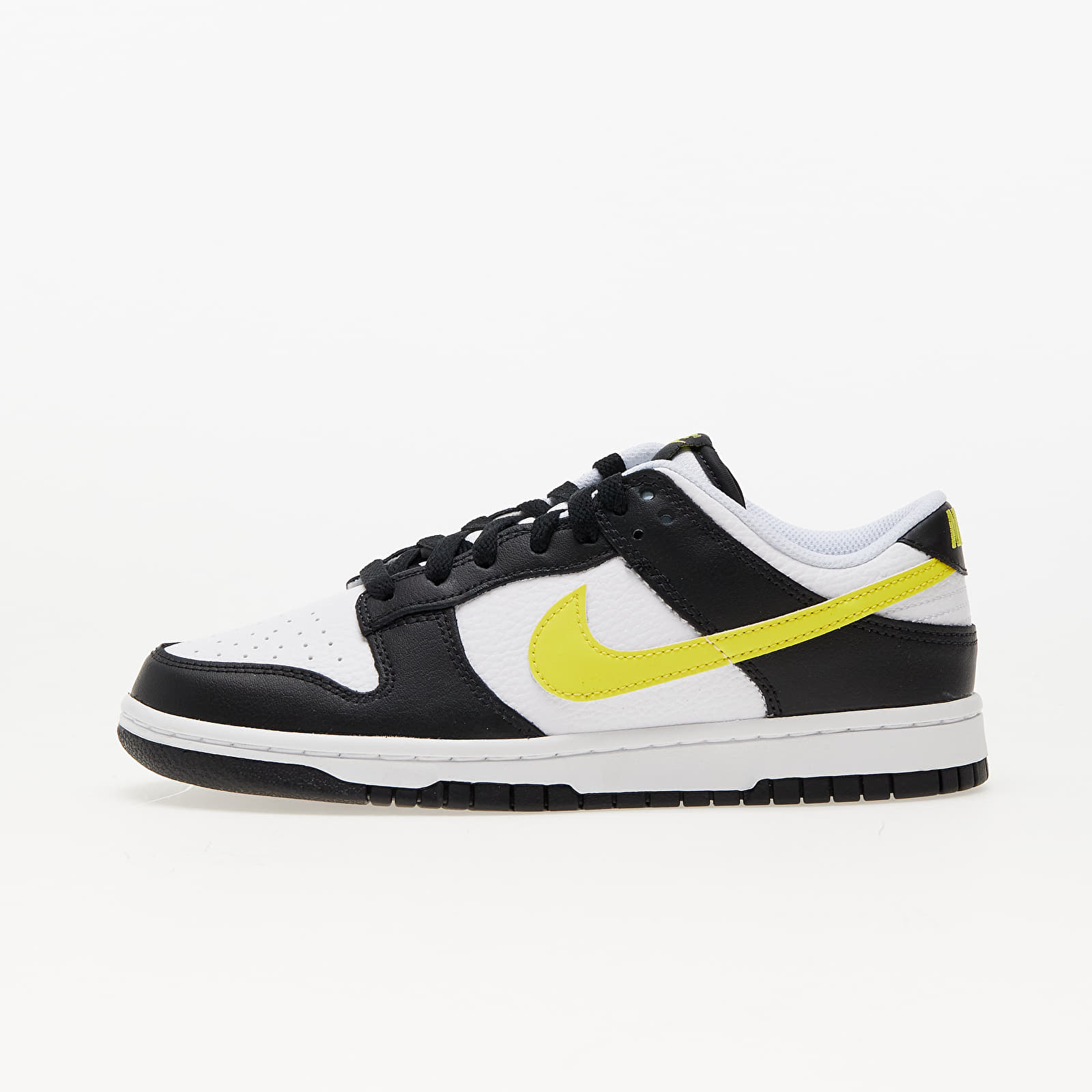 Nike - dunk low black/ opti yellow-white