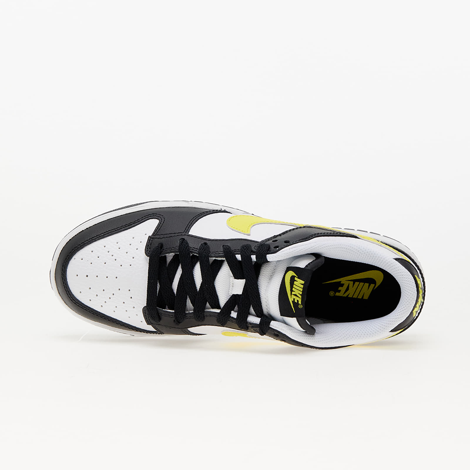 Black white yellow nike clearance