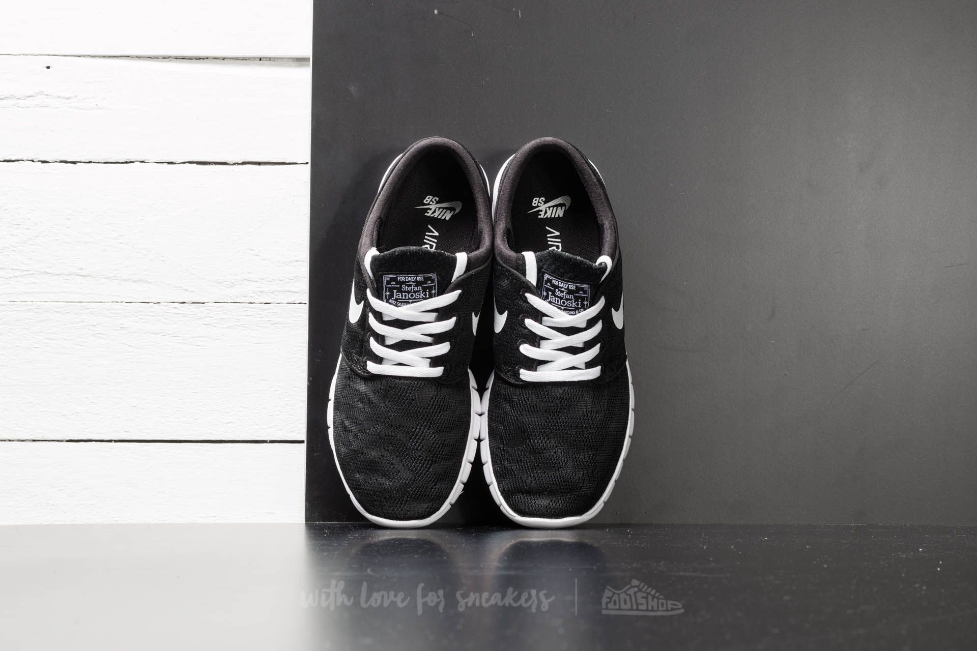 Boty Nike Stefan Janoski Max Black/ White